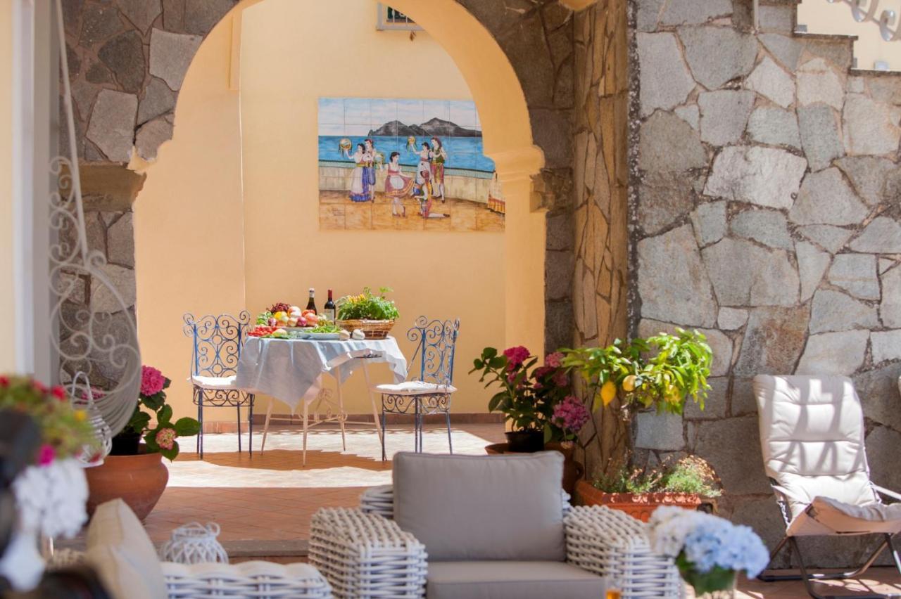 Resort Ferrara Villa Multa Quies Massa Lubrense Eksteriør bilde